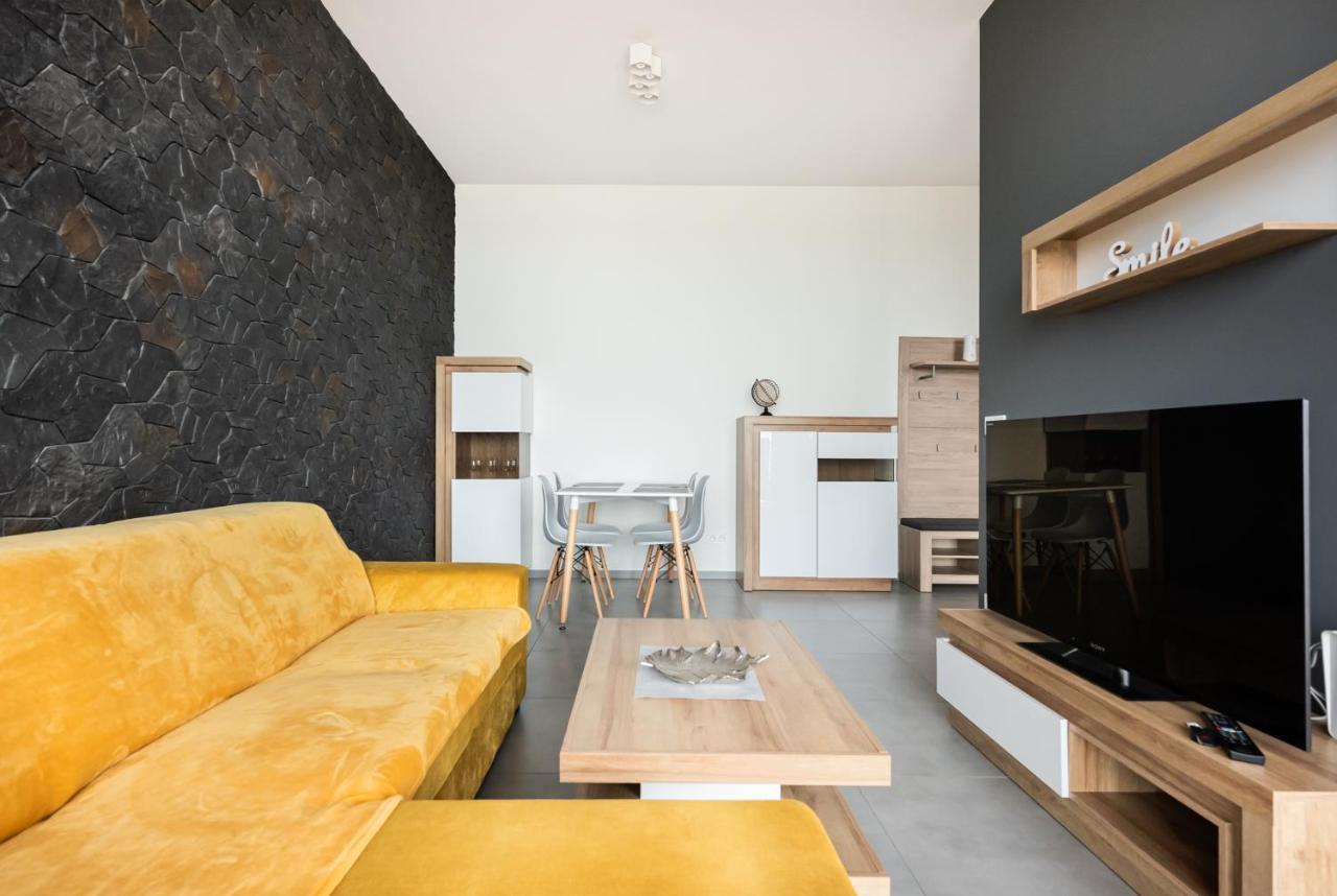 Metro Imielin 13Th Floor Apartment 华沙 外观 照片